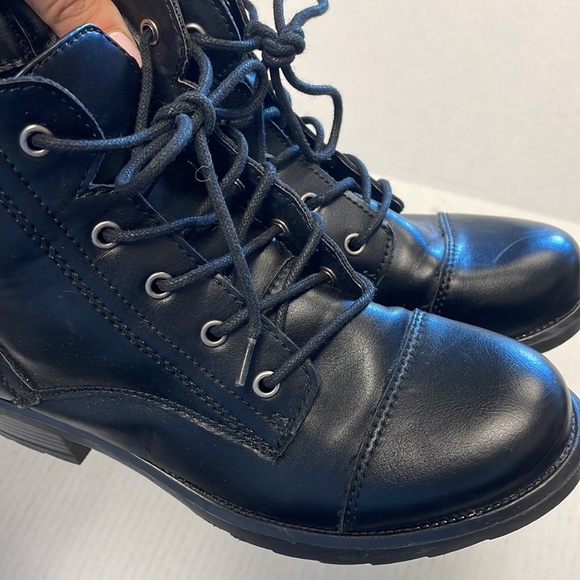 Madden Girl Darria combat boots - Picture 6 of 8